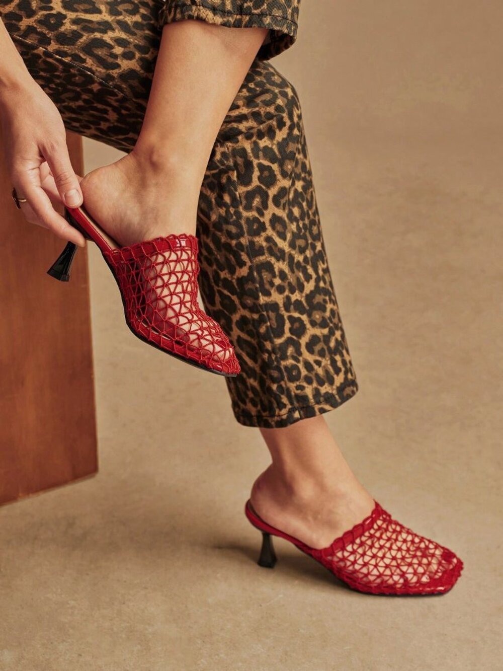 Red Elegant Women's Hollow-Out Design Slip-On High Heel Sandals Shoes - Picture 2 of 7